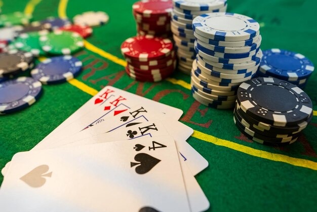Our gestunbet Texas Poker table guide with football market notes